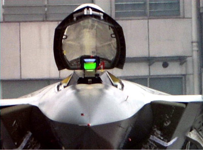 Illustration for article titled Is China Stealing America's Top Stealth Fighter Jet Secrets?